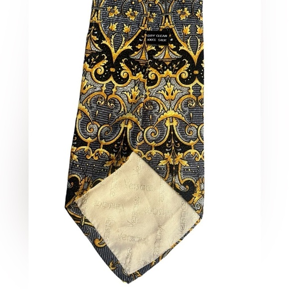 GIANNI VERSACE 90s Vintage Metallic Baroque Silk Pattern Tie Made in Italy - Picture 8 of 8